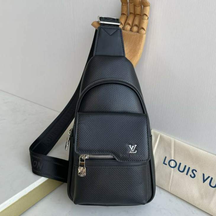 Picture of Louis Vuitton Mens Bags _SKUfw221783896fw